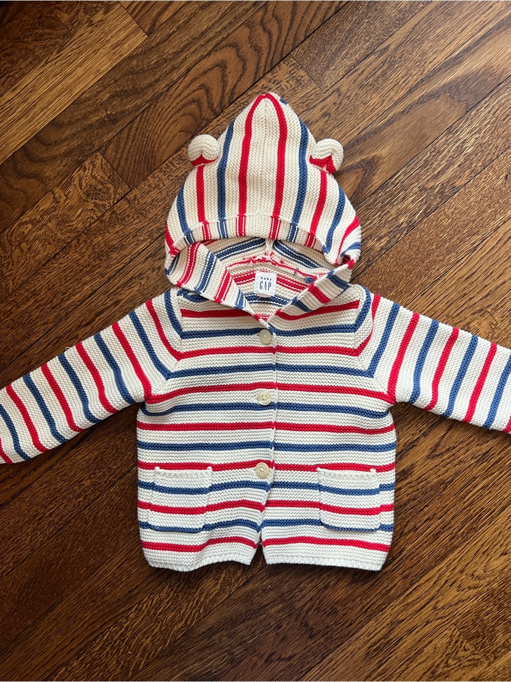 NWT gap sweater
